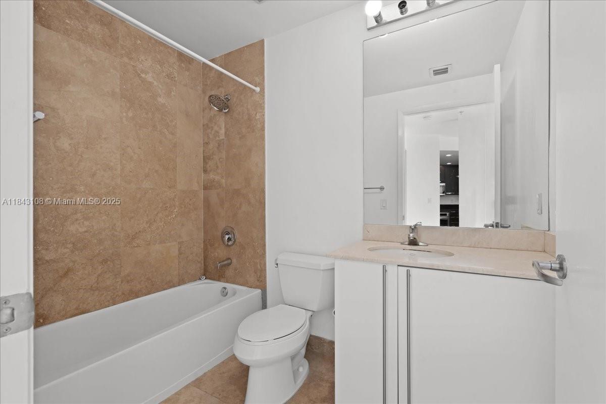 3030 NE 188 St #604, Aventura FL 33180