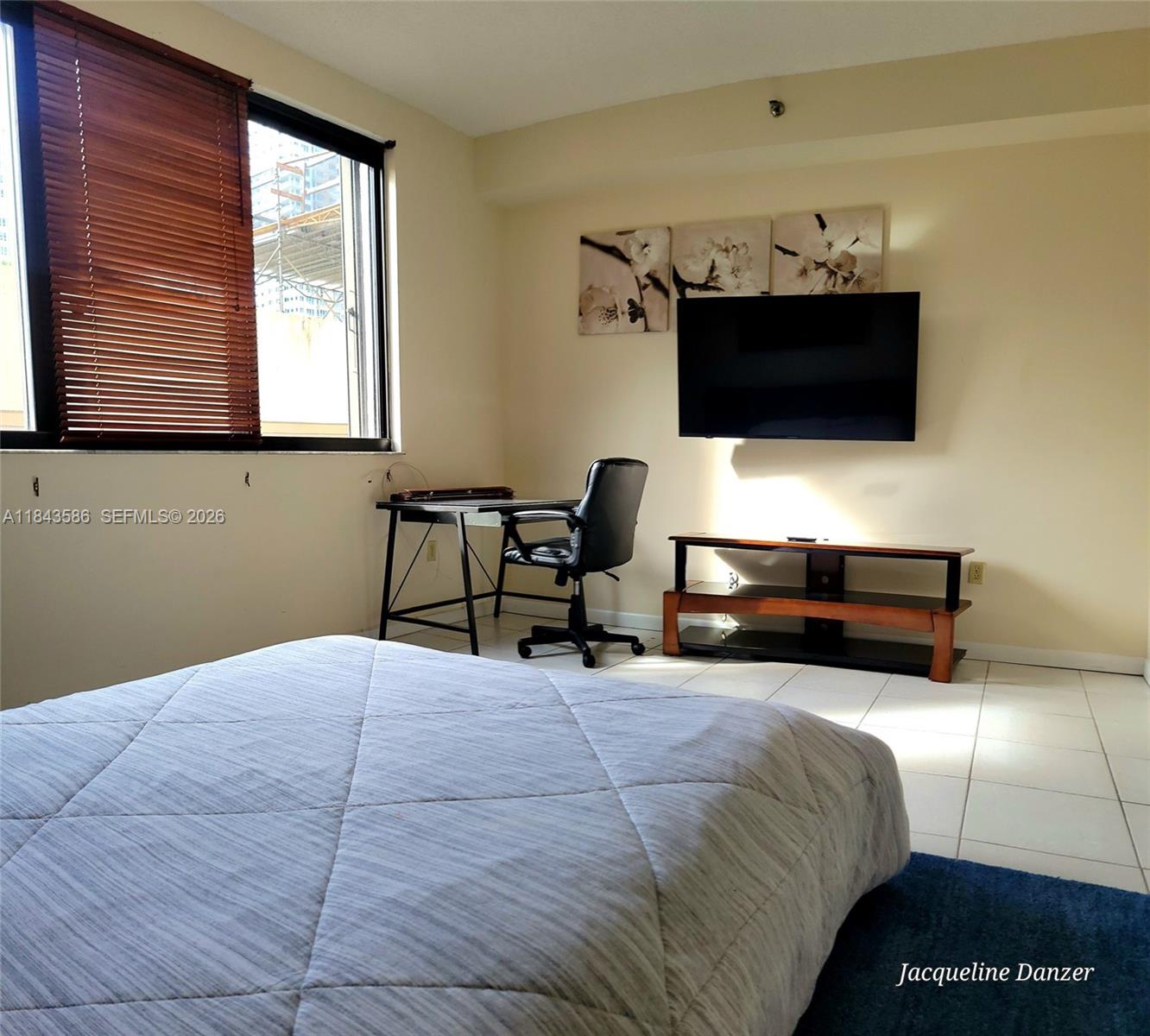 540 Brickell Key Dr #307, Miami FL 33131