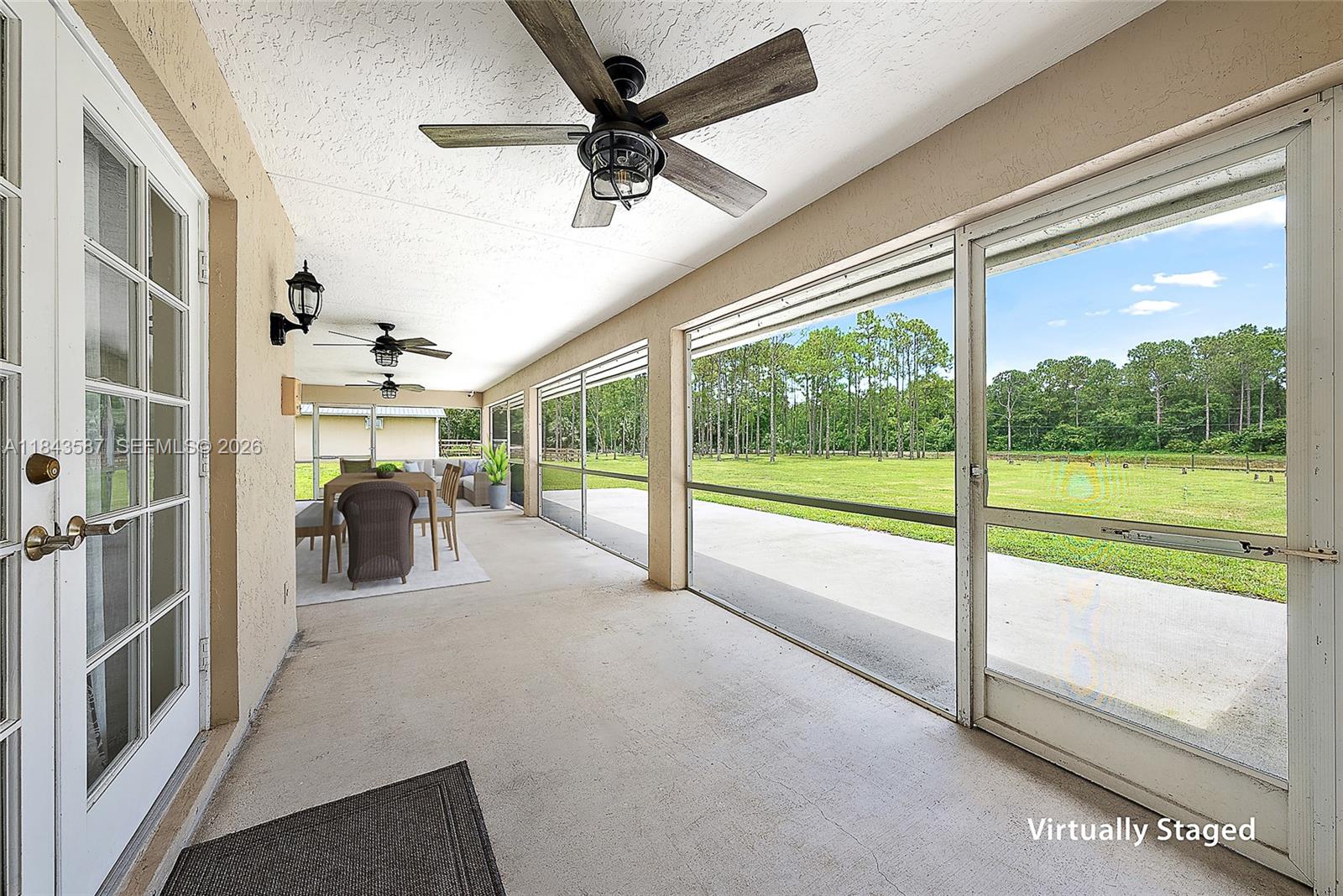 13006 Arrowwood Dr, Palm Beach Gardens FL 33418