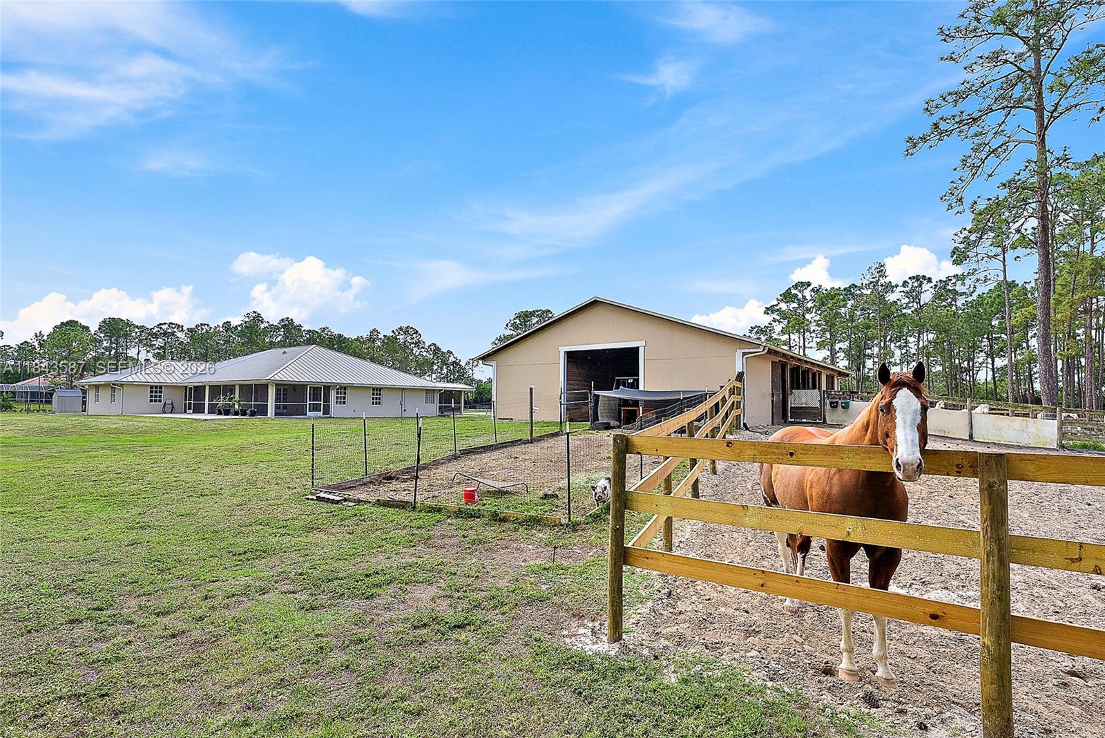13006 Arrowwood Dr, Palm Beach Gardens FL 33418