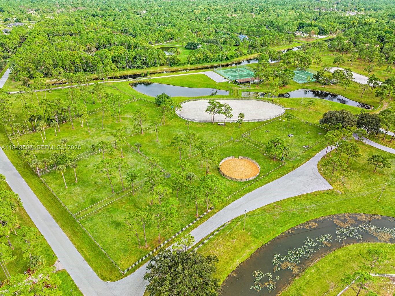 13006 Arrowwood Dr, Palm Beach Gardens FL 33418