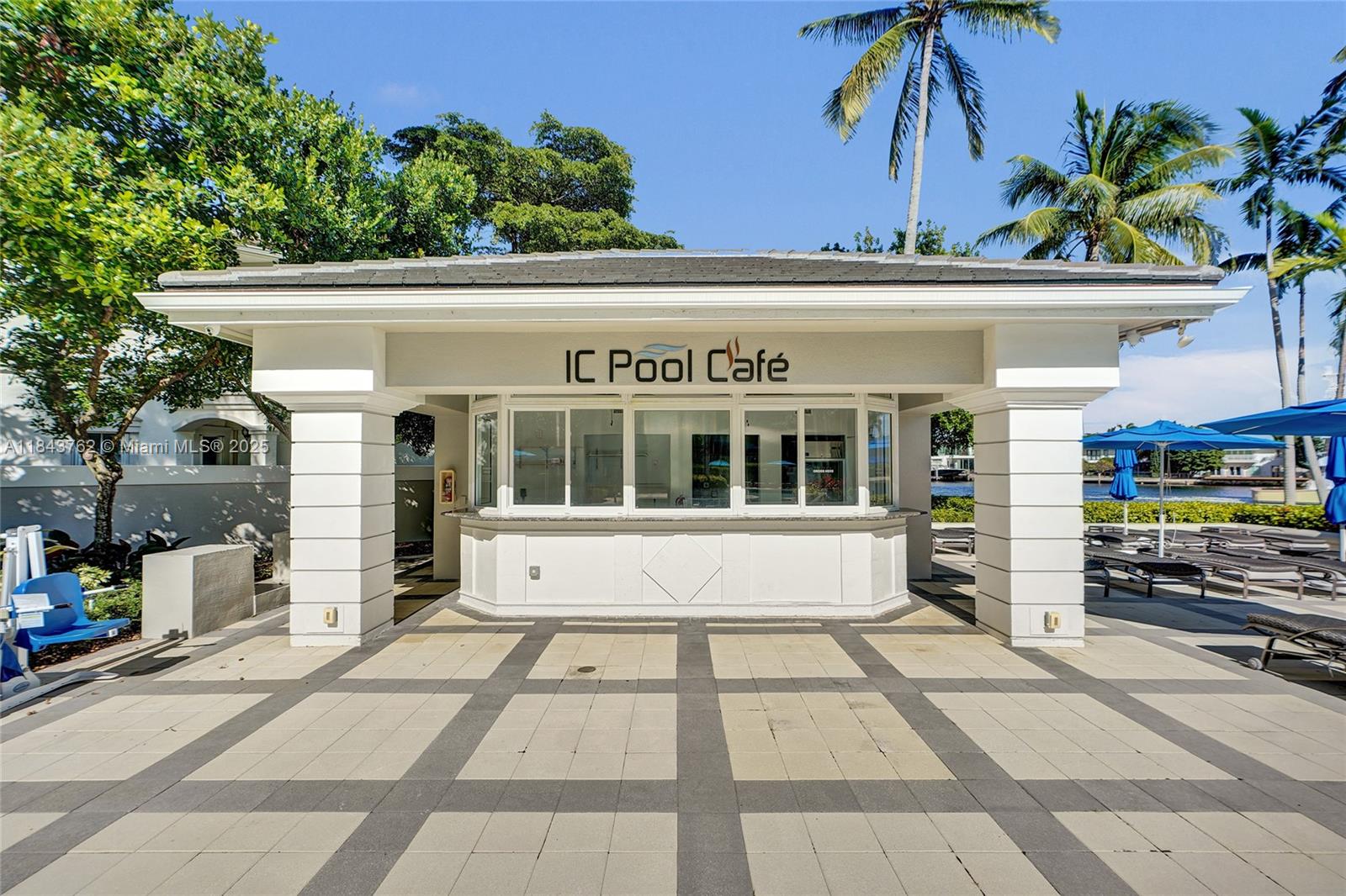21150 Point Pl #406, Aventura FL 33180