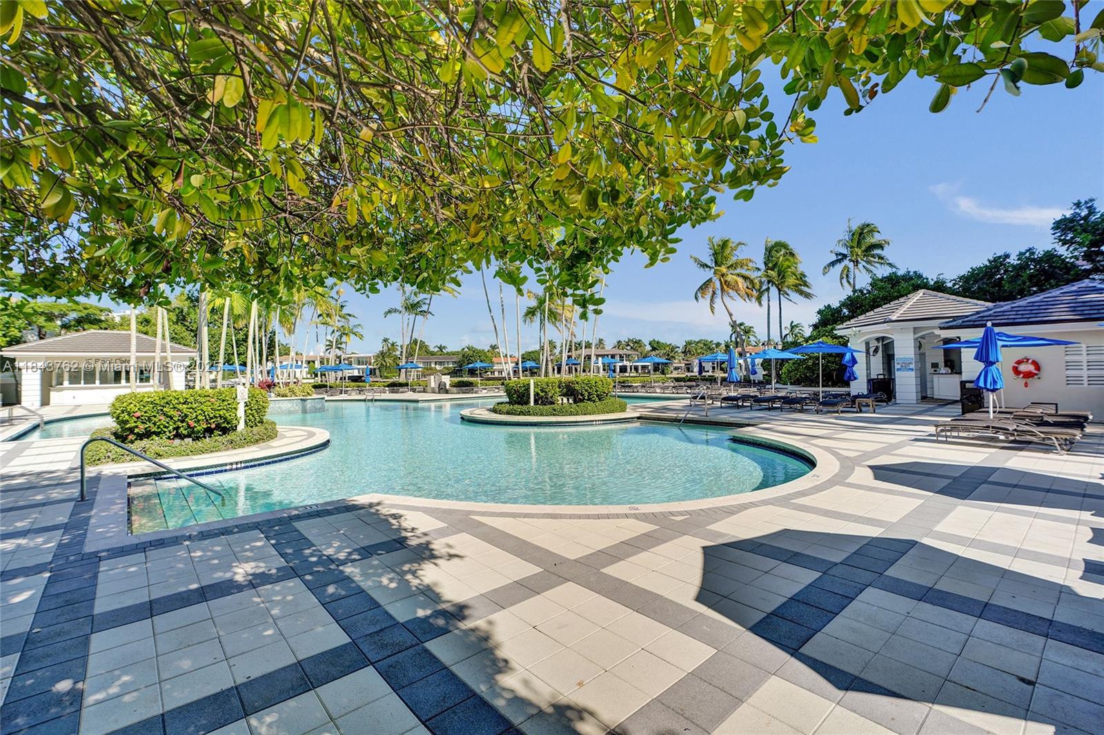 21150 Point Pl #406, Aventura FL 33180
