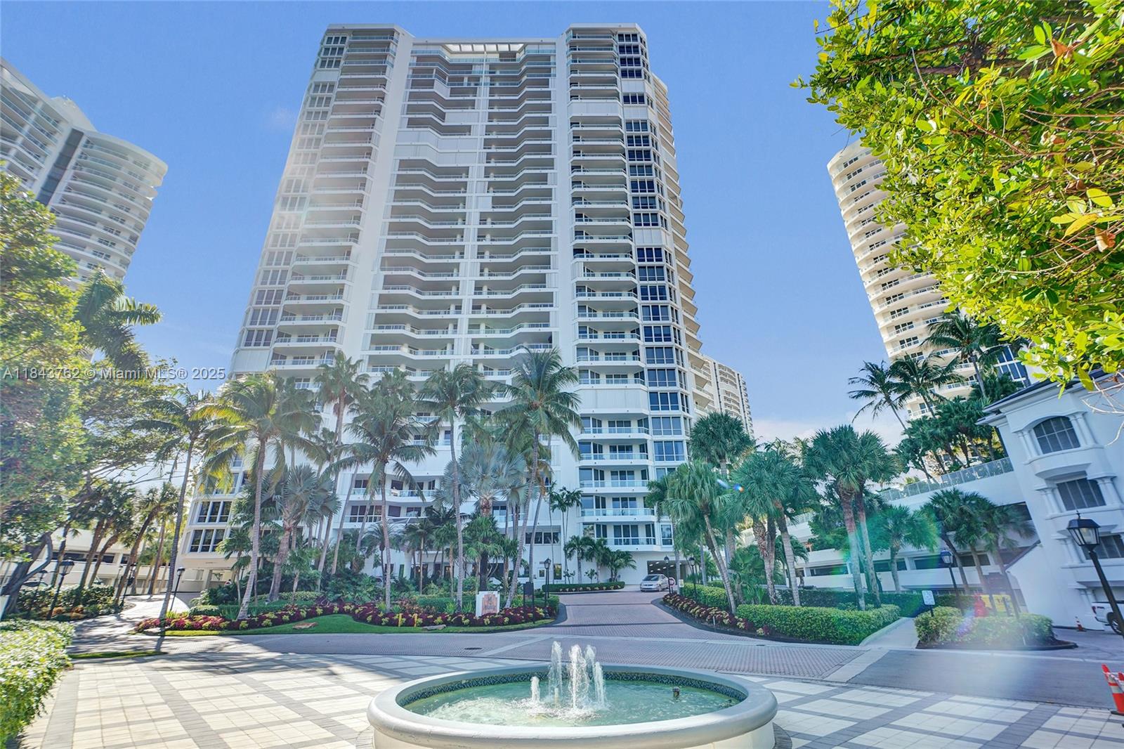 21150 Point Pl #406, Aventura FL 33180