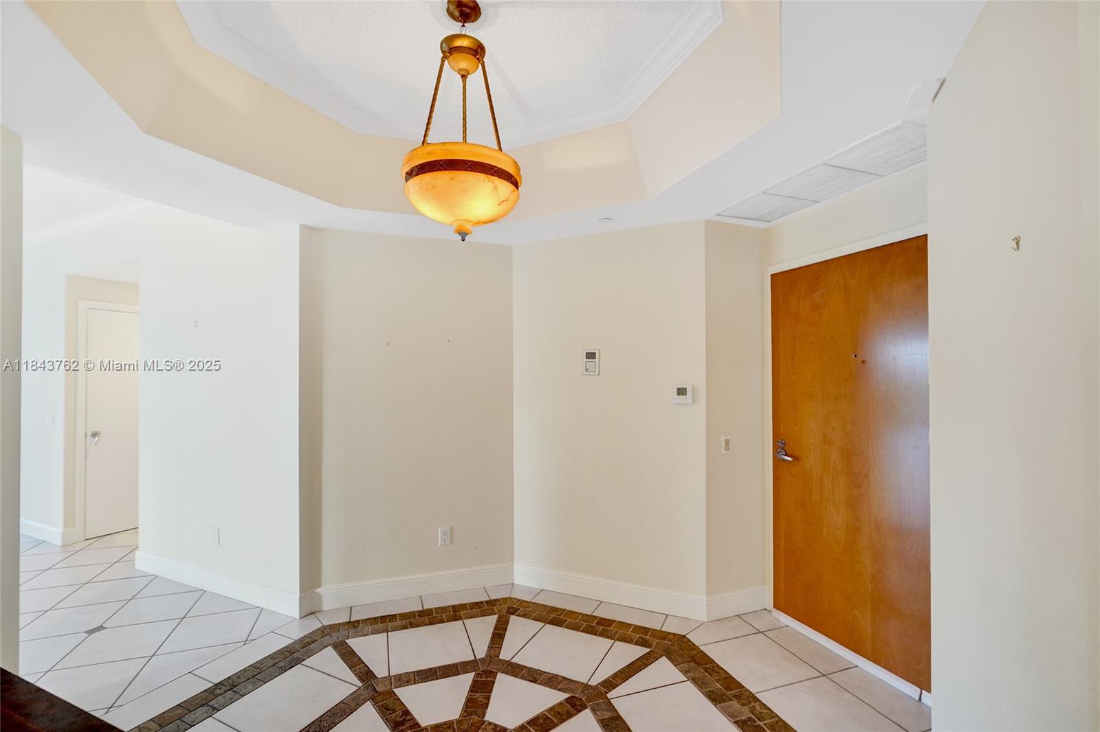 21150 Point Pl #406, Aventura FL 33180