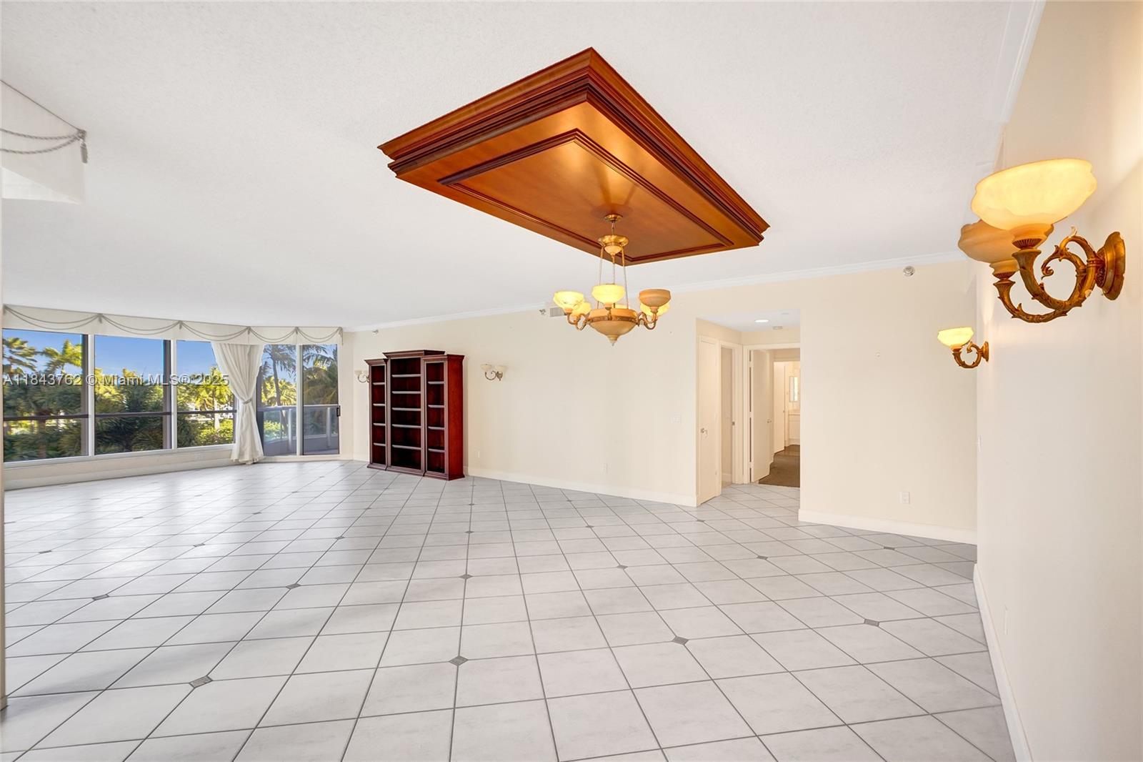 21150 Point Pl #406, Aventura FL 33180