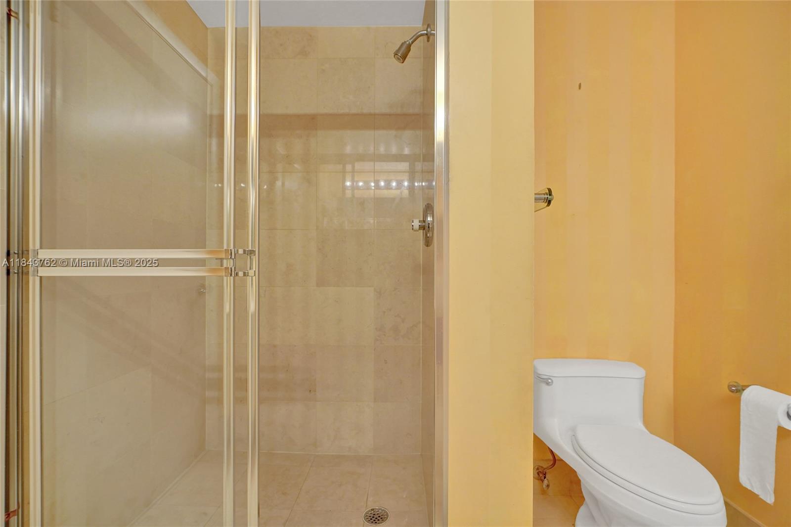 21150 Point Pl #406, Aventura FL 33180