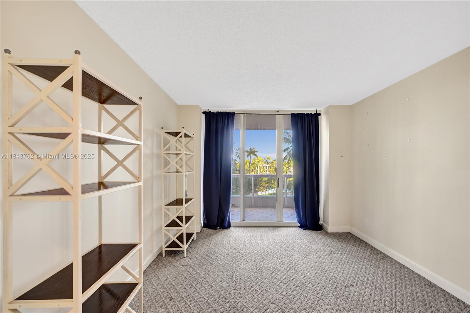 21150 Point Pl #406, Aventura FL 33180