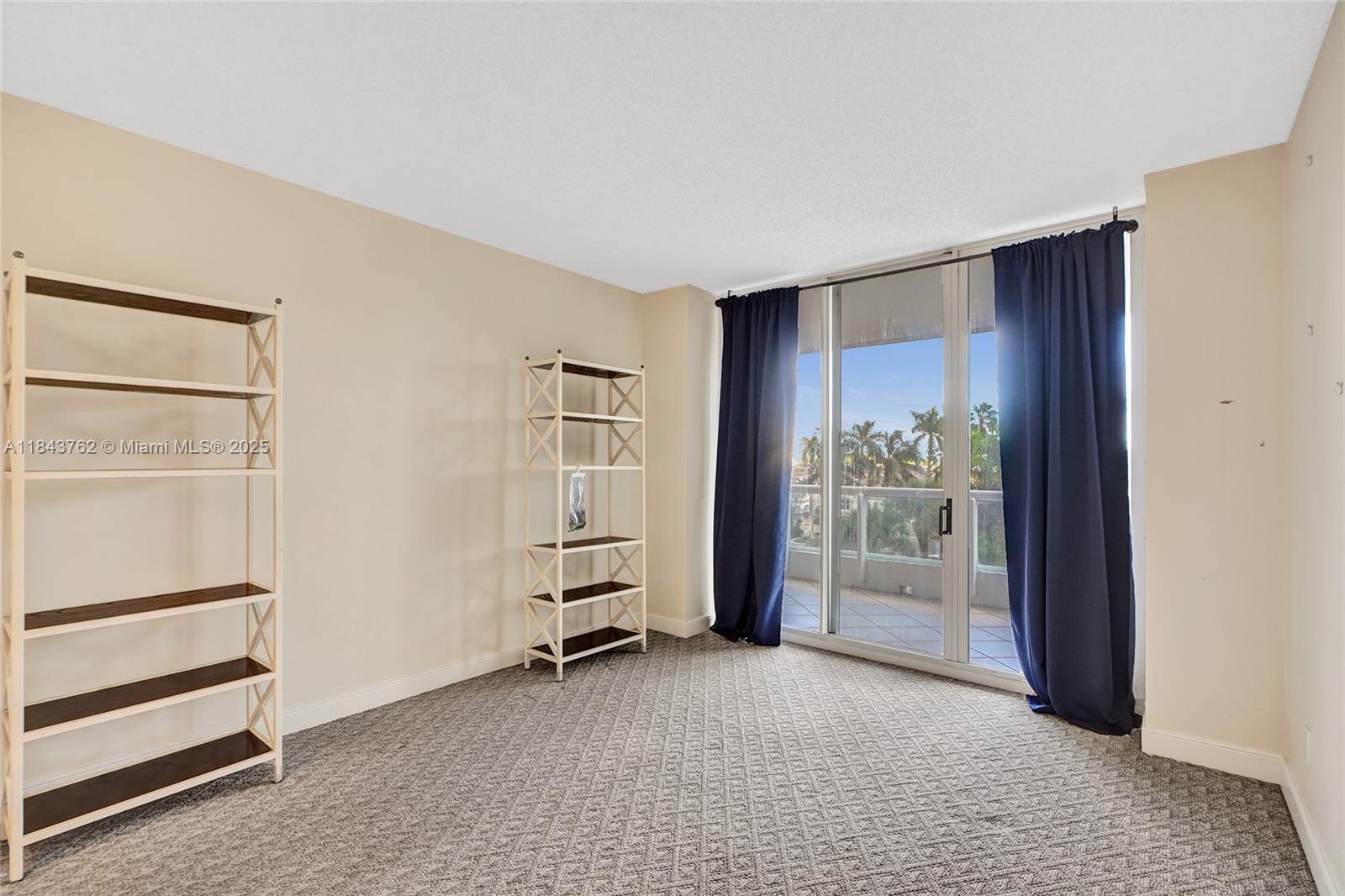 21150 Point Pl #406, Aventura FL 33180