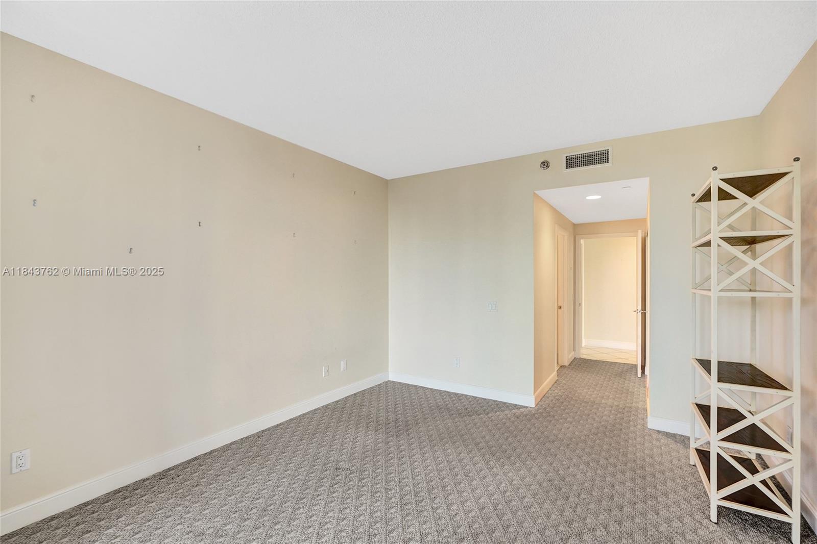 21150 Point Pl #406, Aventura FL 33180