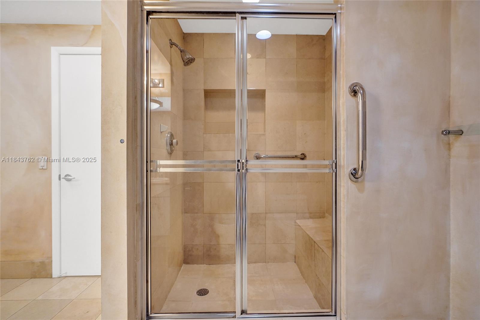 21150 Point Pl #406, Aventura FL 33180