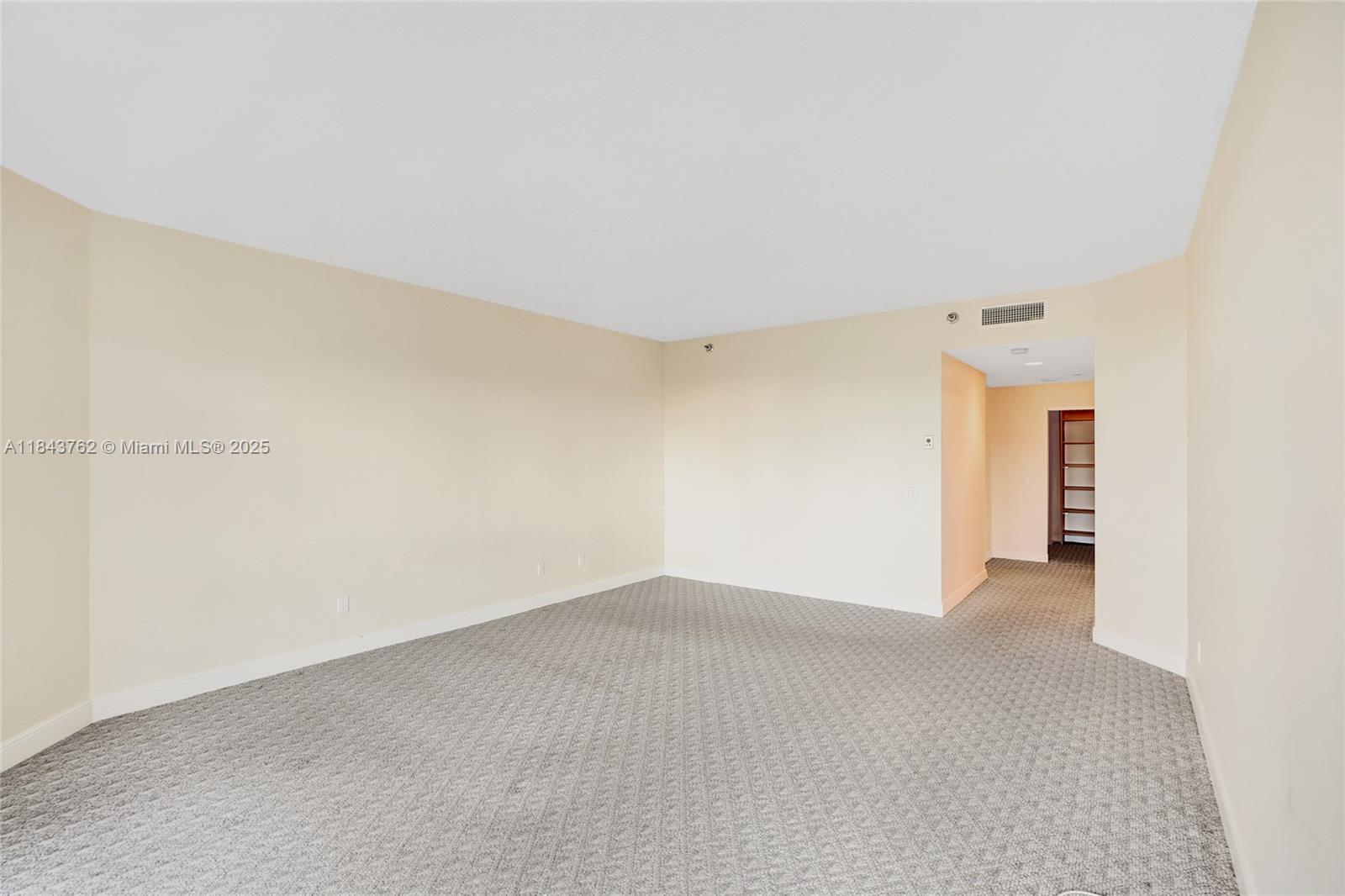21150 Point Pl #406, Aventura FL 33180