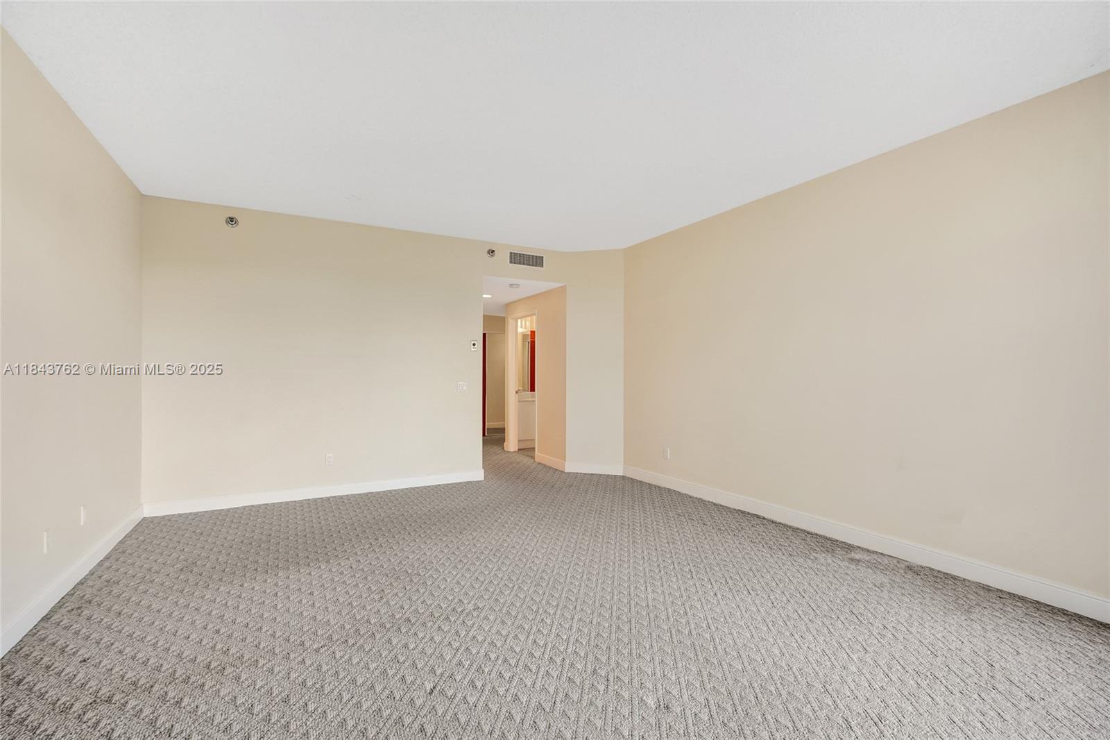 21150 Point Pl #406, Aventura FL 33180