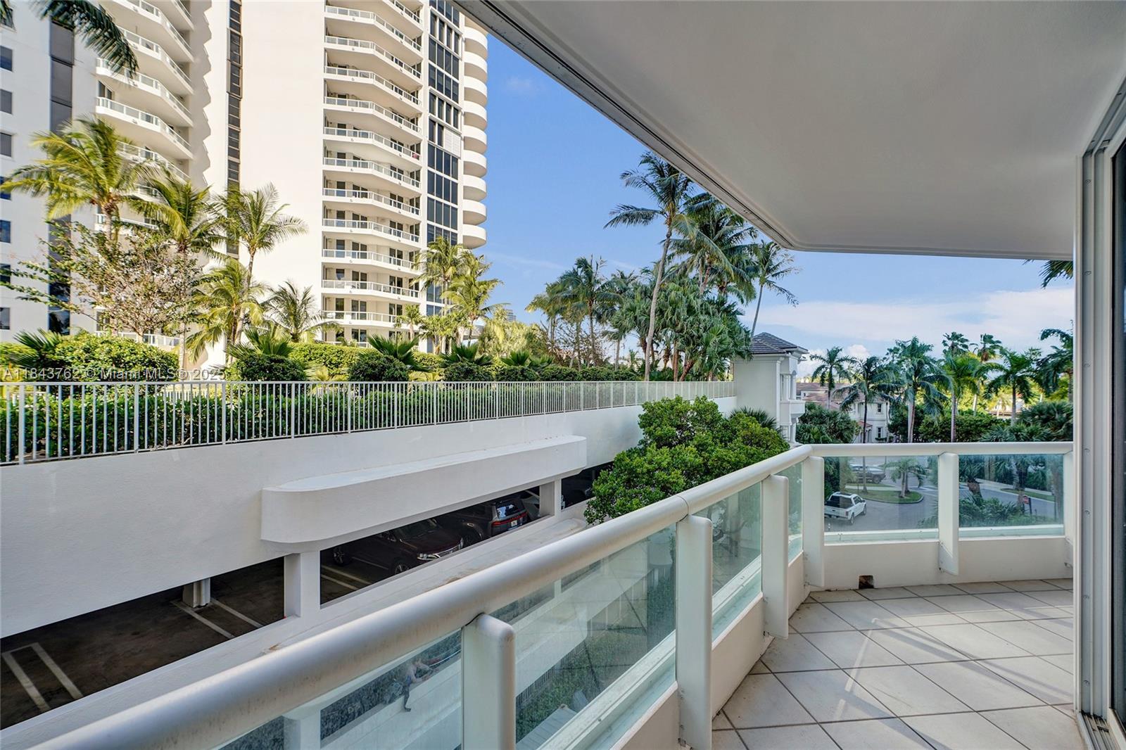 21150 Point Pl #406, Aventura FL 33180