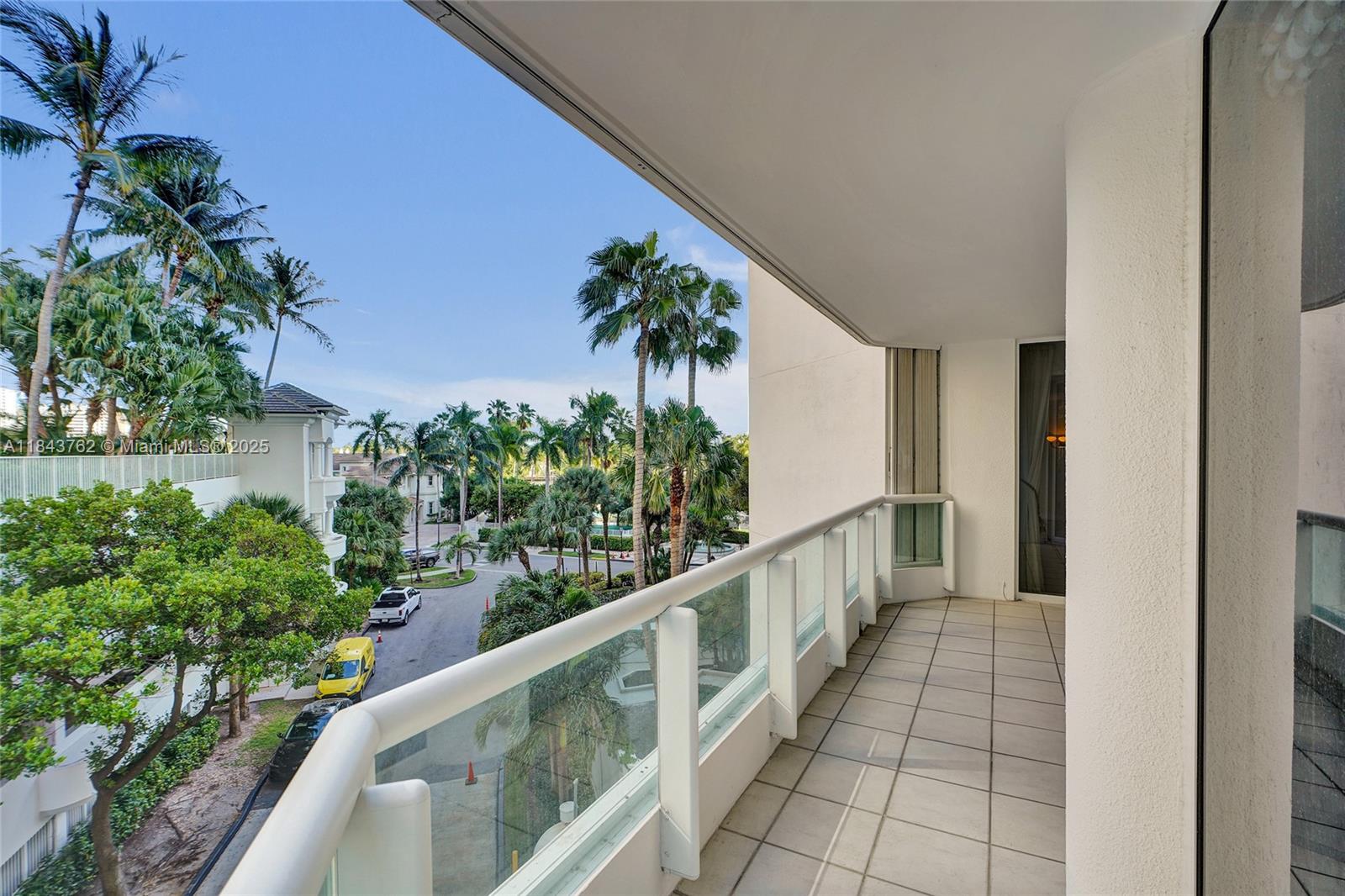 21150 Point Pl #406, Aventura FL 33180