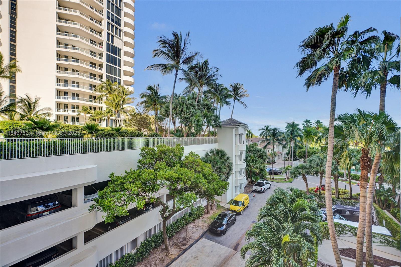 21150 Point Pl #406, Aventura FL 33180
