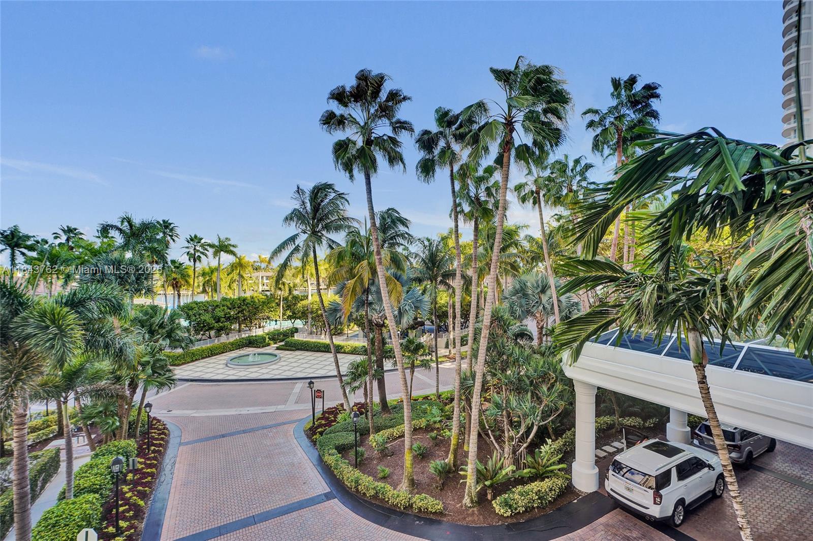 21150 Point Pl #406, Aventura FL 33180