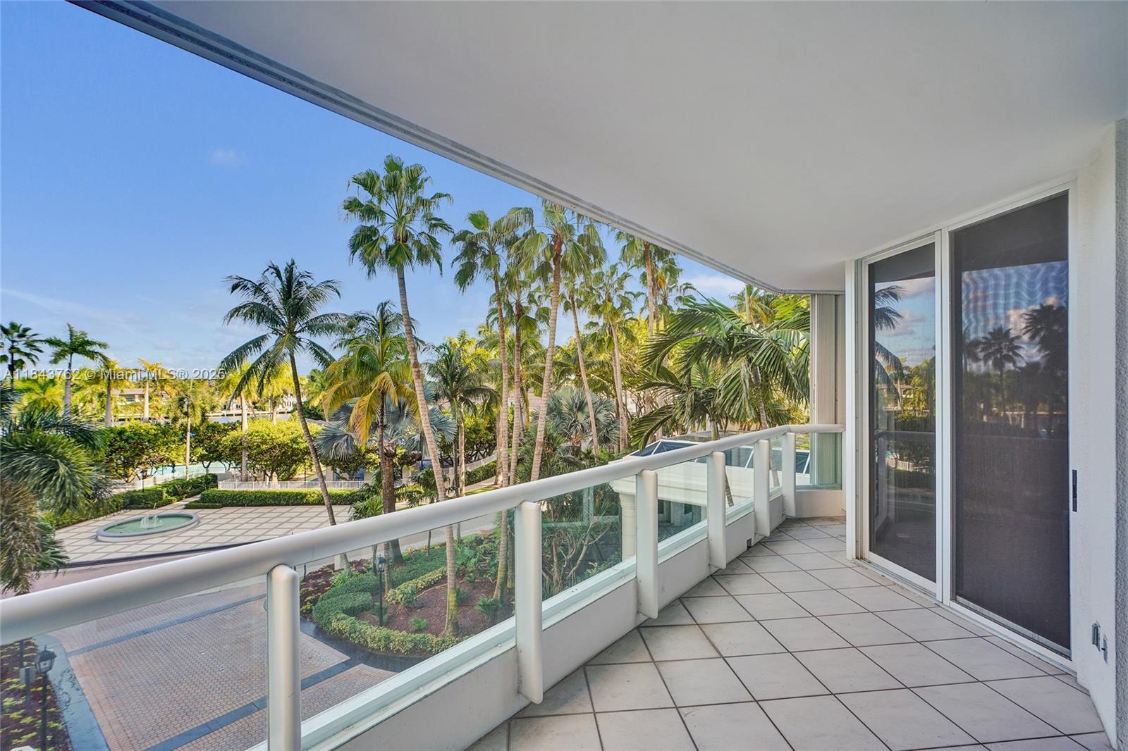 21150 Point Pl #406, Aventura FL 33180
