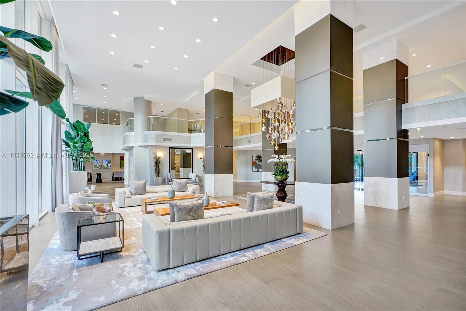 21150 Point Pl #406, Aventura FL 33180