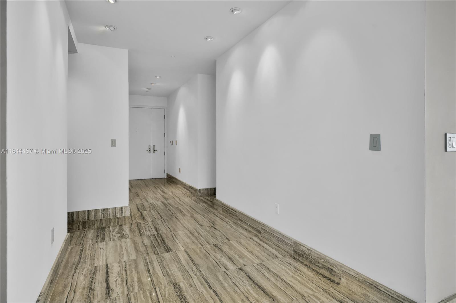 901 Brickell Key Blvd #3204, Miami FL 33131