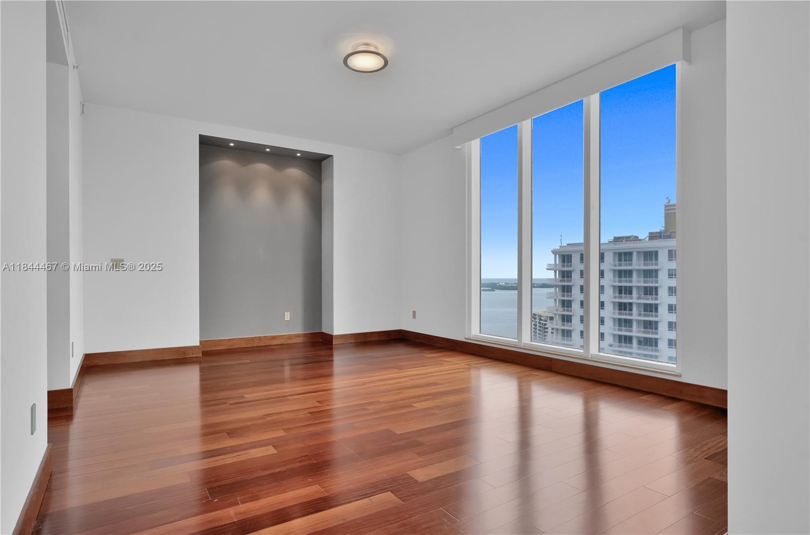 901 Brickell Key Blvd #3204, Miami FL 33131