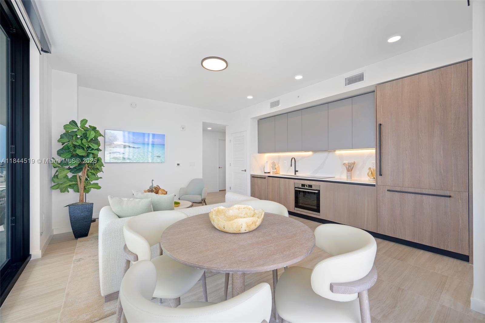 580 72nd St #1210, Miami Beach FL 33141