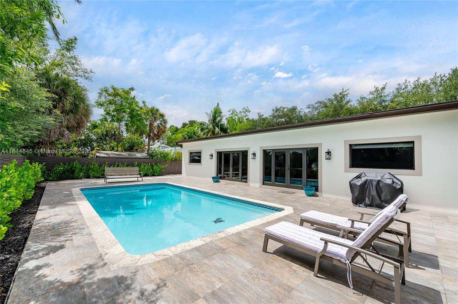 117 S Royal Poinciana Blvd, Miami Springs FL 33166