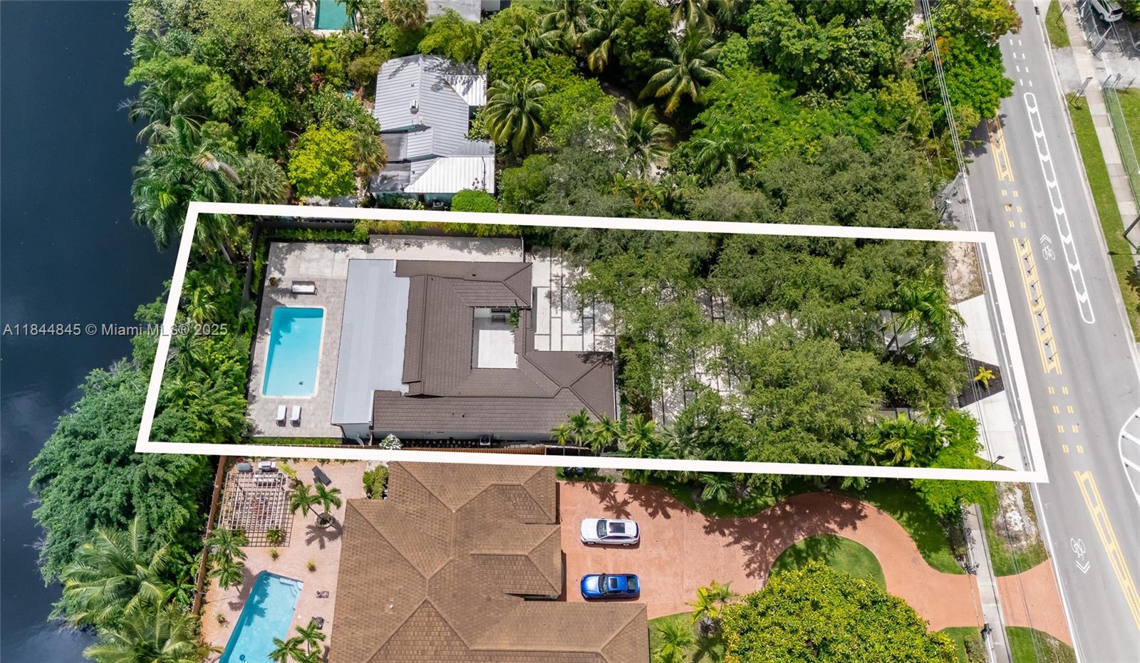 117 S Royal Poinciana Blvd, Miami Springs FL 33166