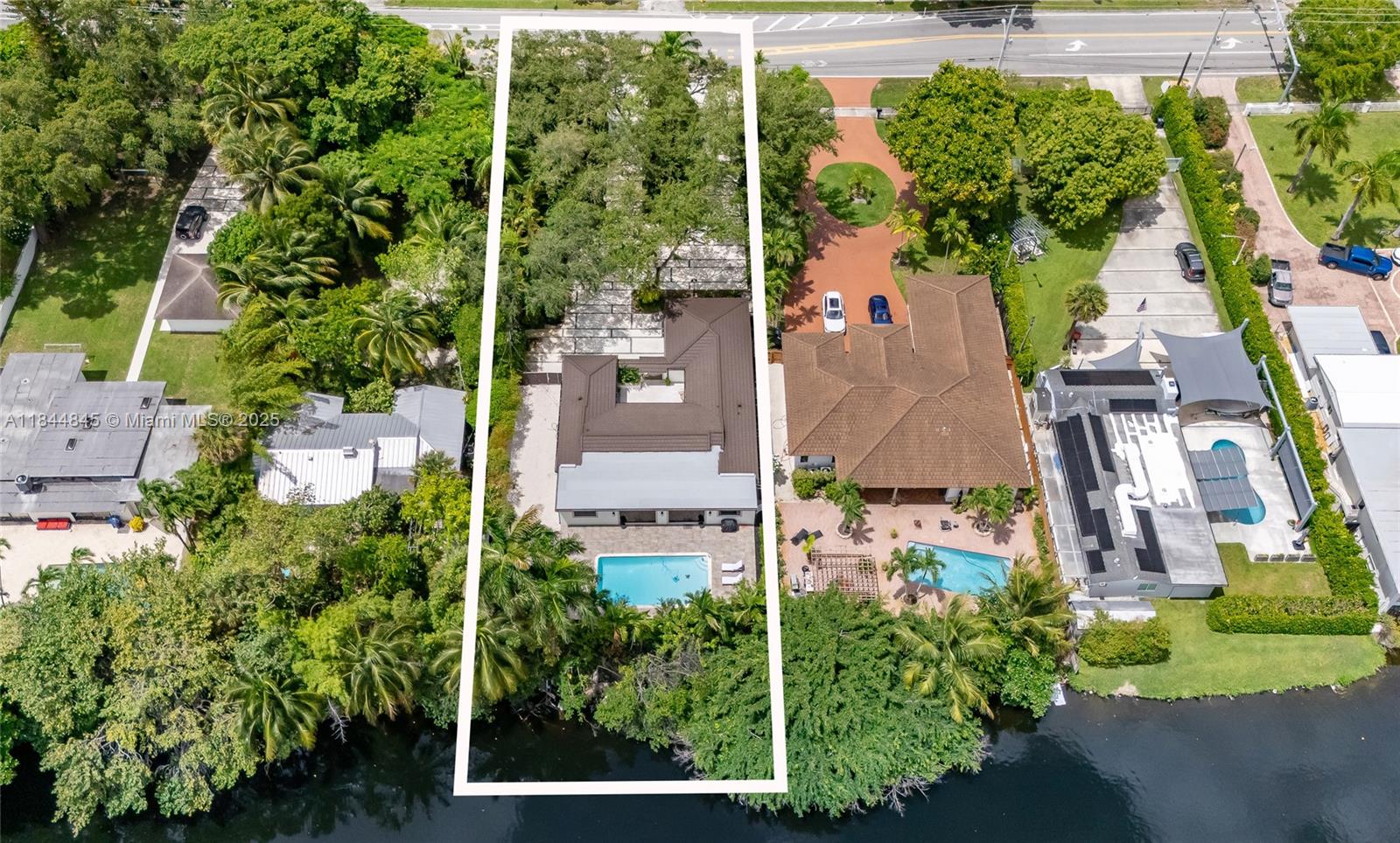 117 S Royal Poinciana Blvd, Miami Springs FL 33166