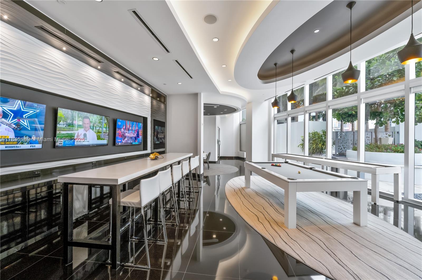 851 NE 1st Ave #1410, Miami FL 33132