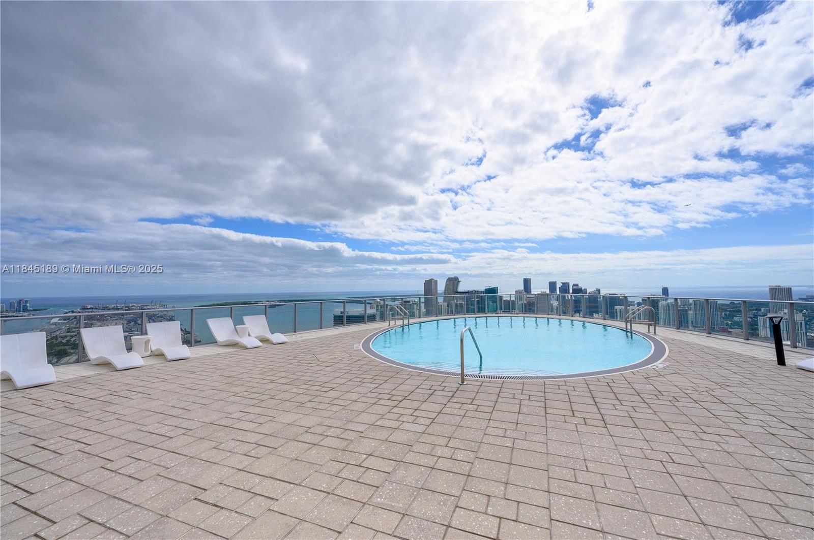 851 NE 1st Ave #1410, Miami FL 33132