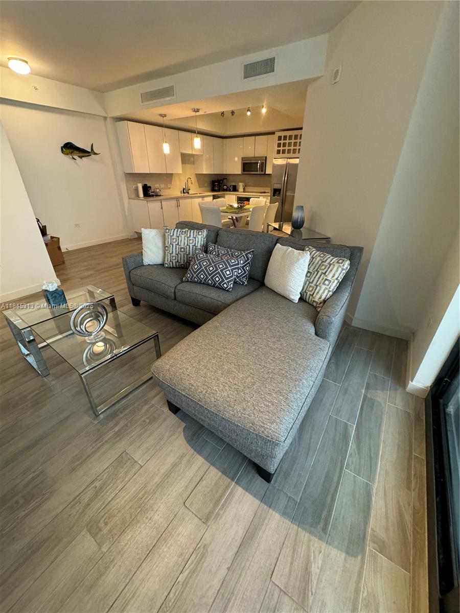 999 SW 1st Ave #1401, Miami FL 33130