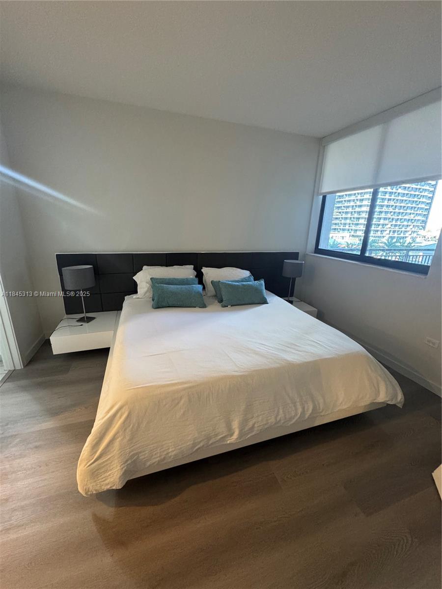 999 SW 1st Ave #1401, Miami FL 33130