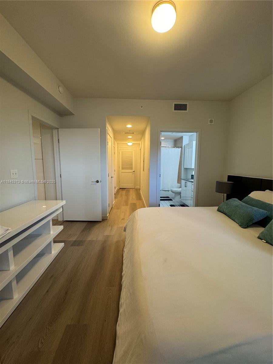 999 SW 1st Ave #1401, Miami FL 33130