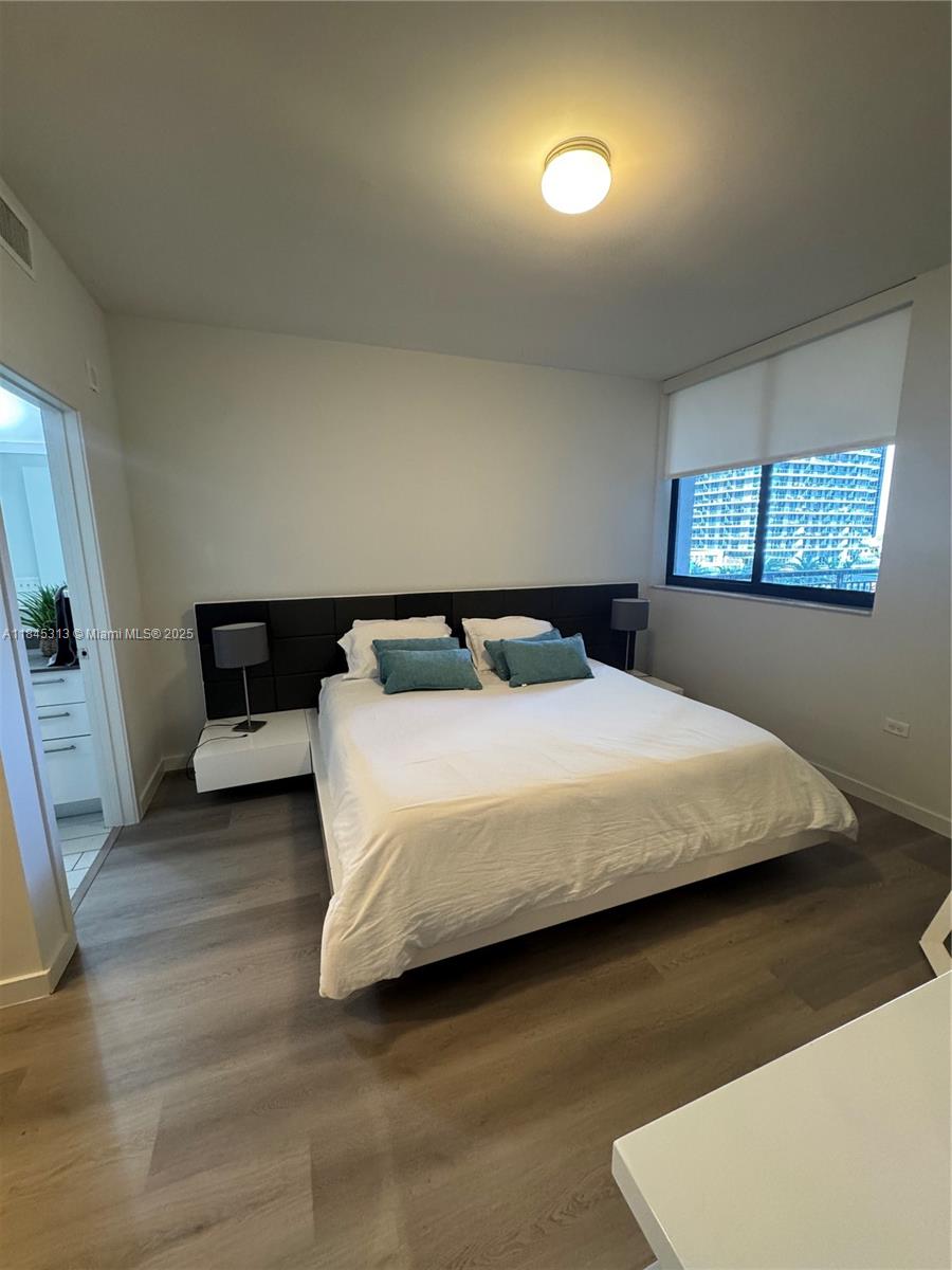 999 SW 1st Ave #1401, Miami FL 33130