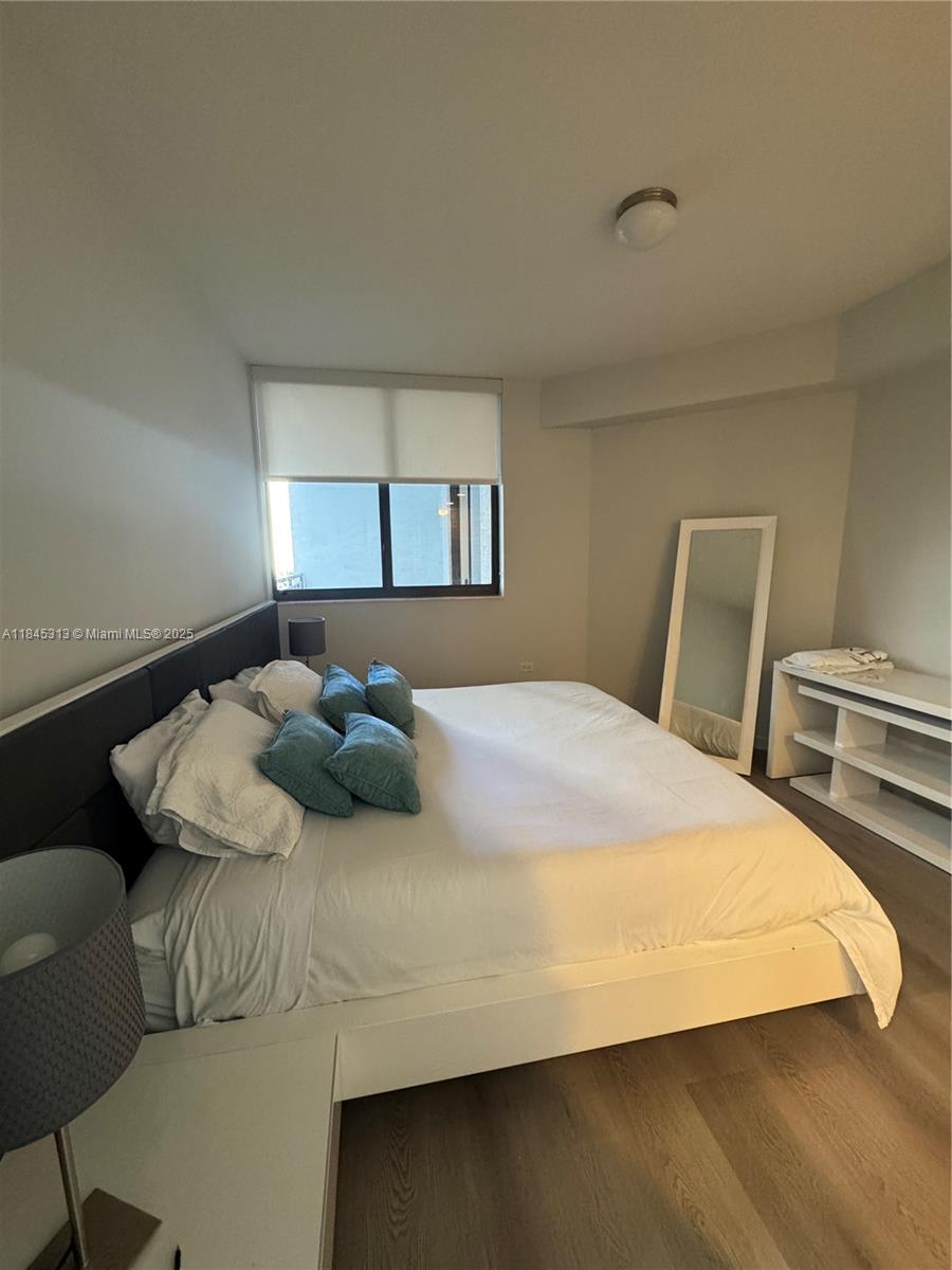 999 SW 1st Ave #1401, Miami FL 33130