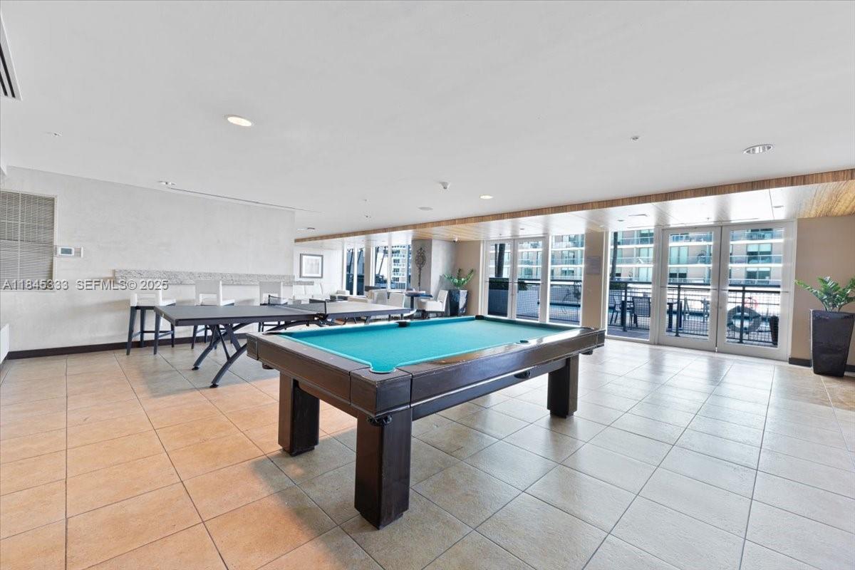 60 SW 13th St #3203, Miami FL 33130
