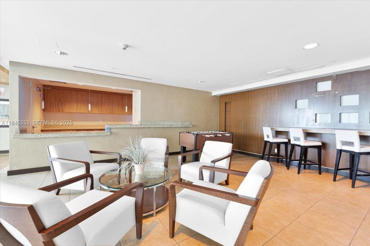 60 SW 13th St #3203, Miami FL 33130