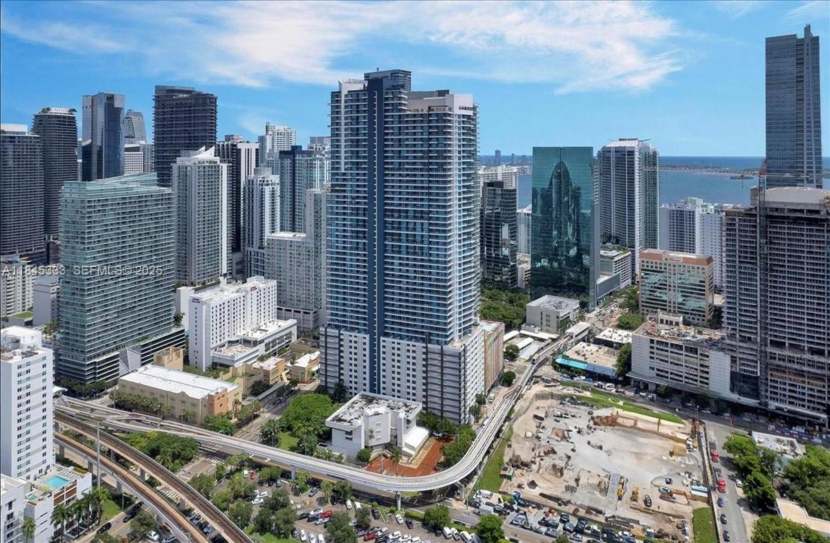 60 SW 13th St #3203, Miami FL 33130