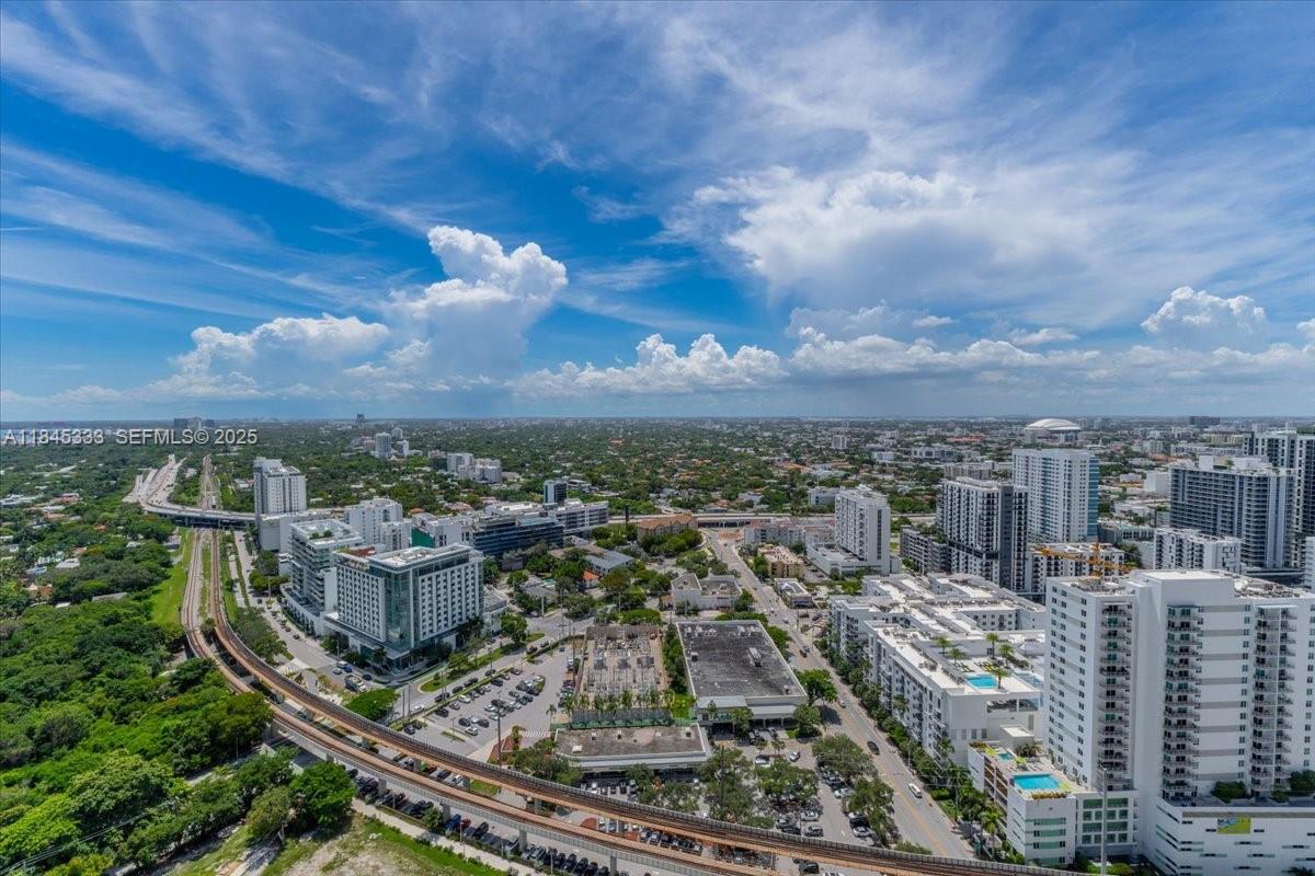 60 SW 13th St #3203, Miami FL 33130