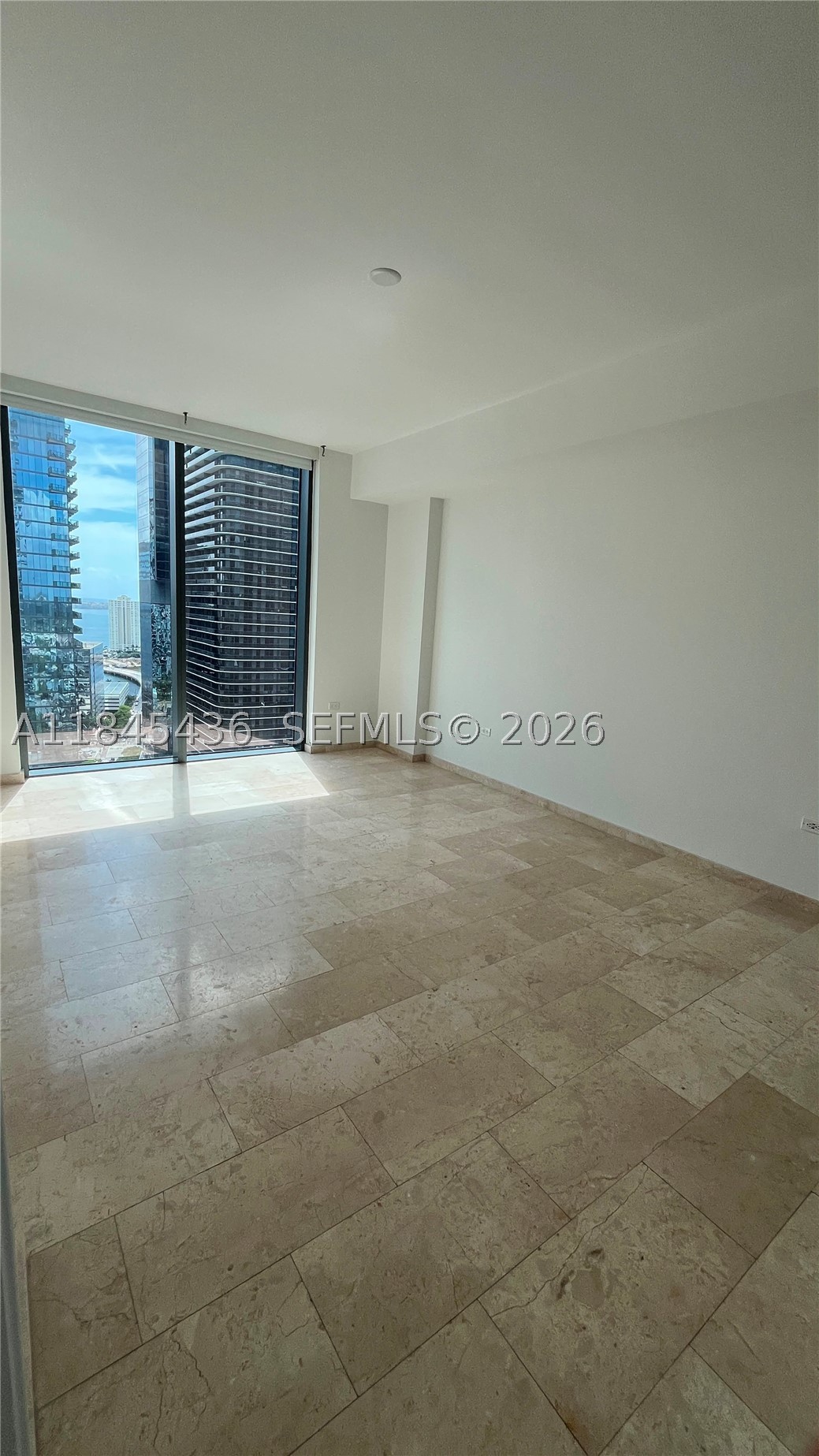 88 SW 7th St #2603, Miami FL 33130