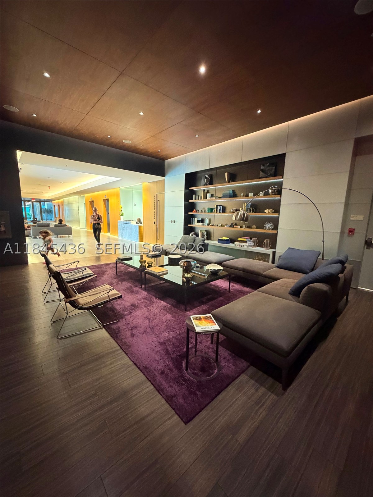 88 SW 7th St #2603, Miami FL 33130