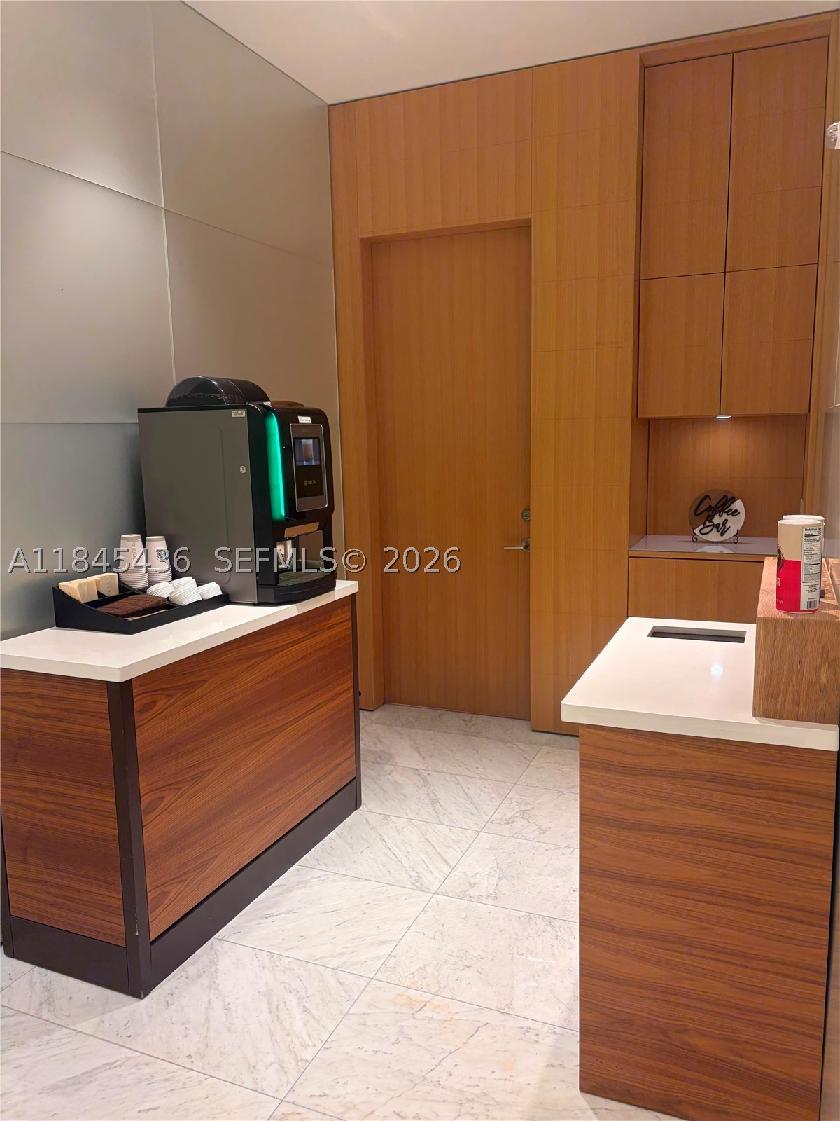 88 SW 7th St #2603, Miami FL 33130