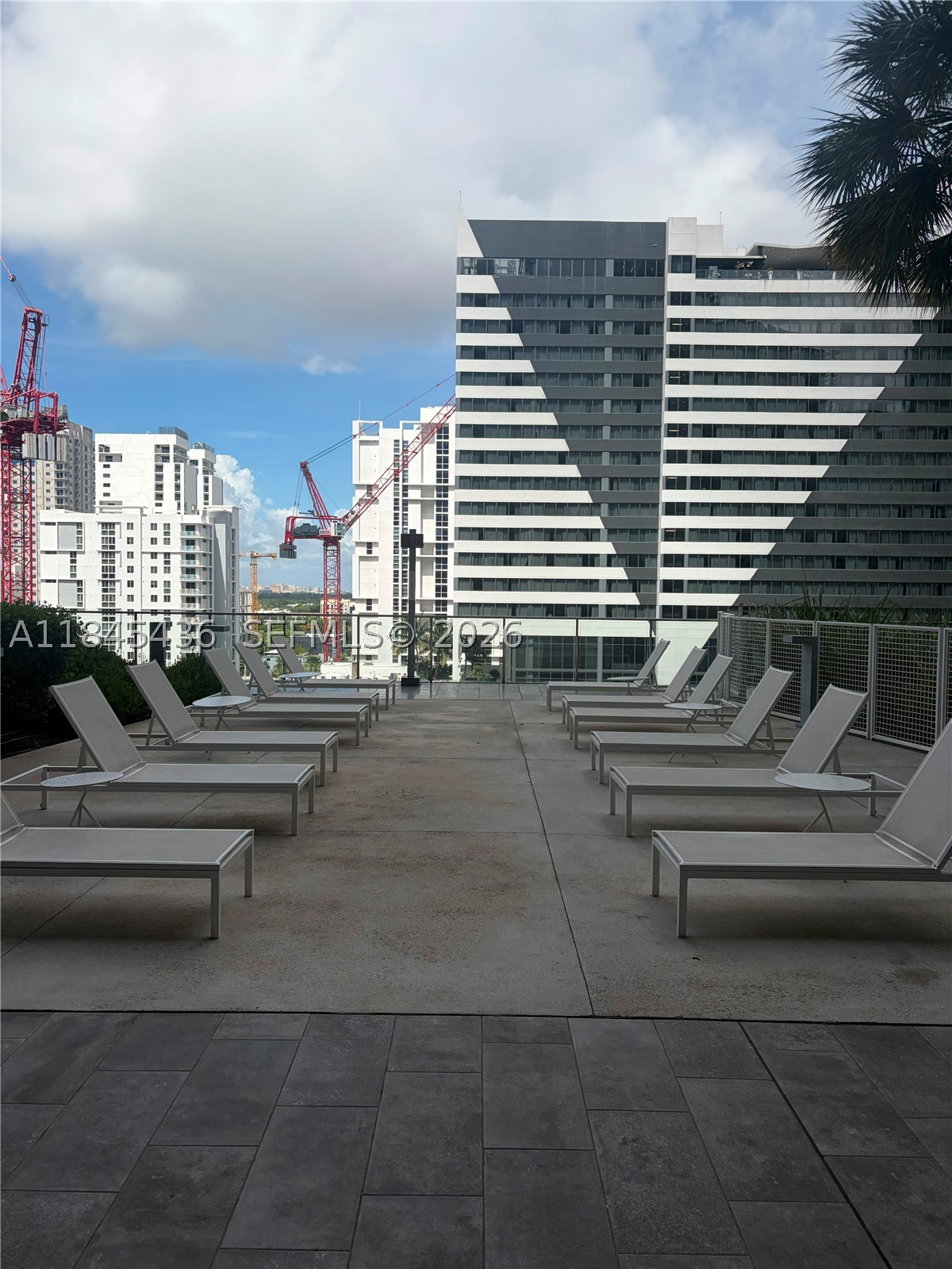 88 SW 7th St #2603, Miami FL 33130