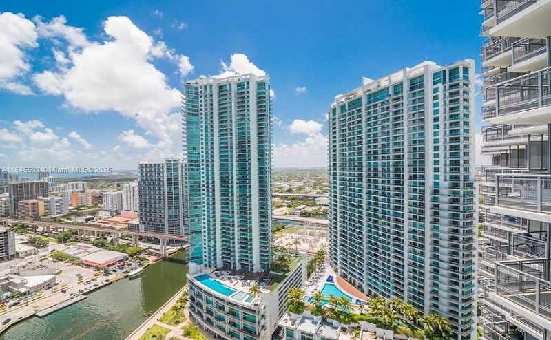 350 S MIAMI AVE #1610, Miami FL 33130