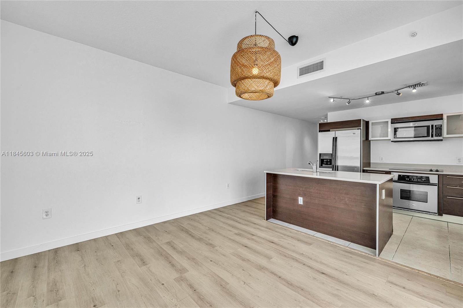 1900 N Bayshore Dr #2003, Miami FL 33132