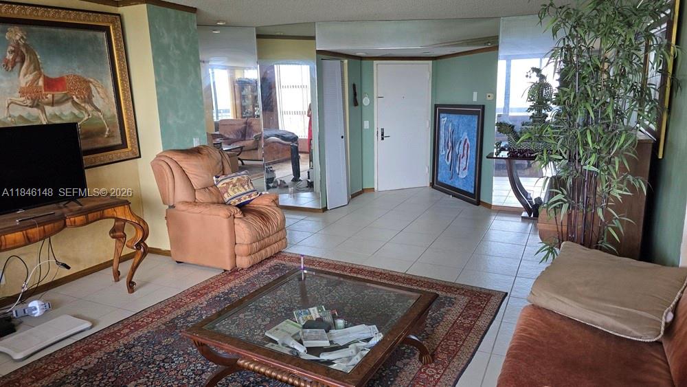 3400 NE 192nd St #1205, Aventura FL 33180