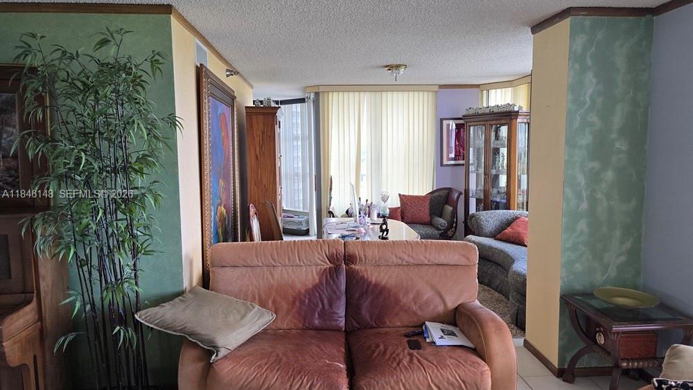 3400 NE 192nd St #1205, Aventura FL 33180
