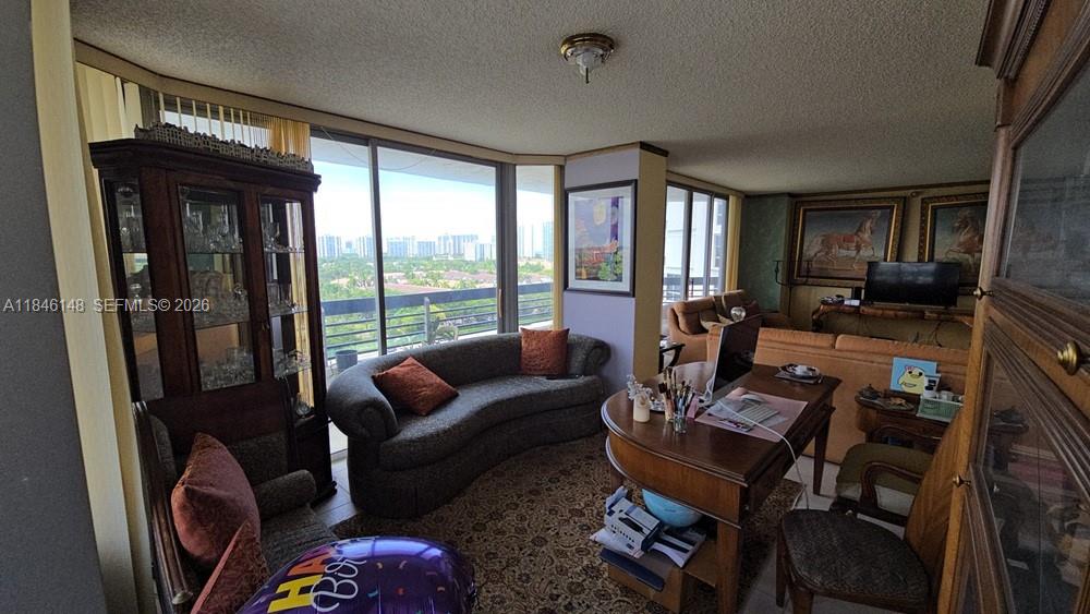 3400 NE 192nd St #1205, Aventura FL 33180
