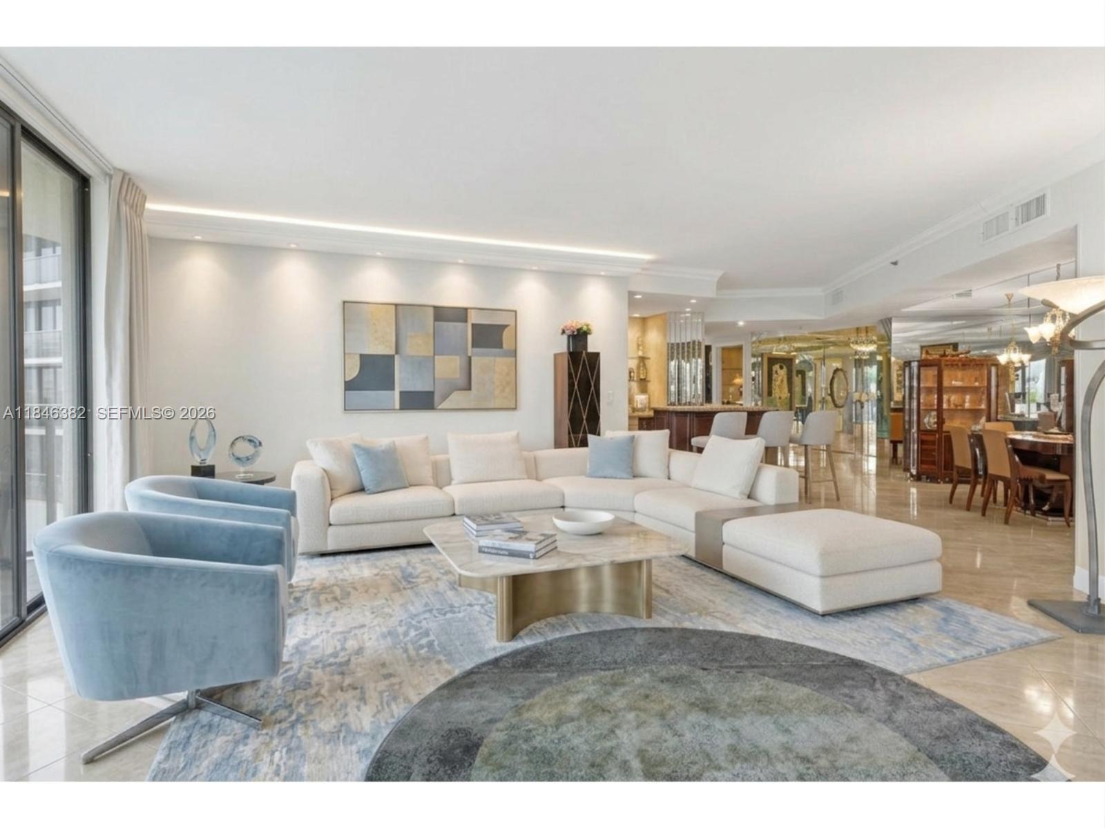 20281 E Country Club Dr #207, Aventura FL 33180